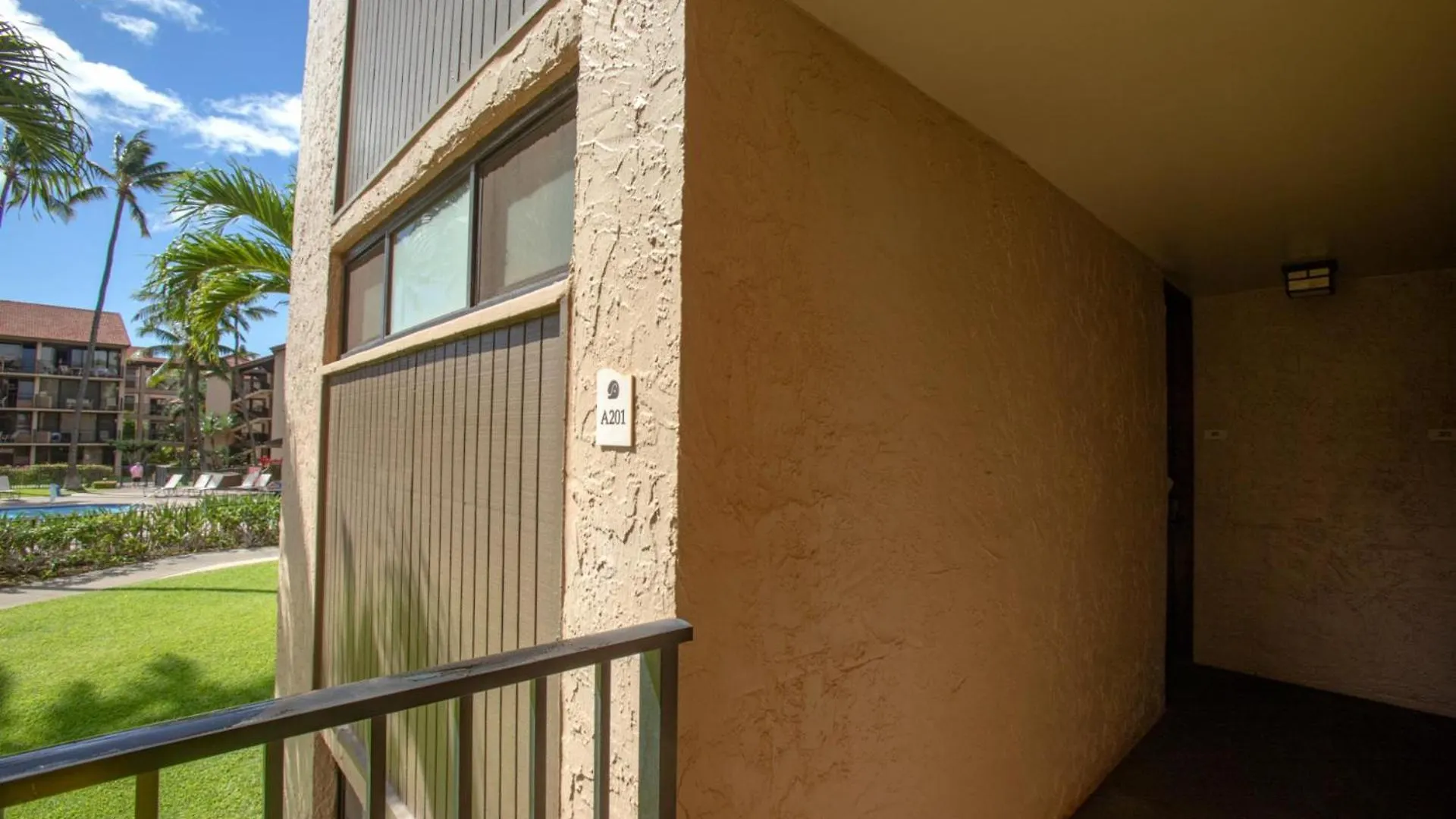 Kbm Resorts Free Car Papakea Pka-201 Oceanfront Corner Unit With Unobstr-Ucted Views Kaanapali
