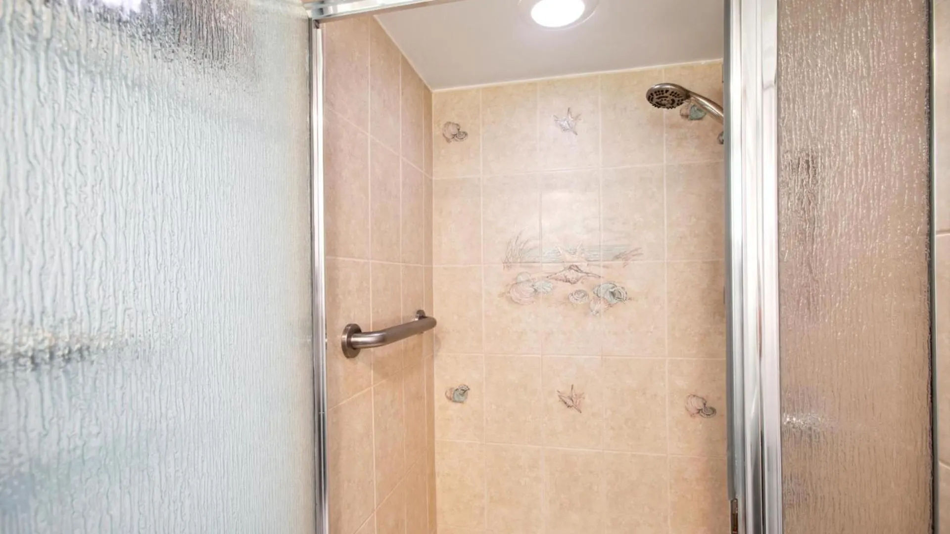 Apartment Kbm Resorts Free Car Papakea Pka-201 Oceanfront Corner Unit With Unobstr-Ucted Views Kaanapali